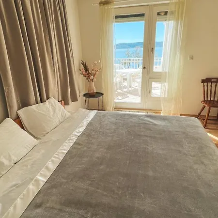 فندق مبيت وإفطار W Sea View, Private Ensuite & Balcony شيبينيك