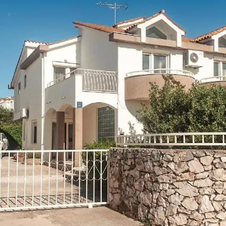 W Sea View, Private Ensuite & Balcony فندق مبيت وإفطار